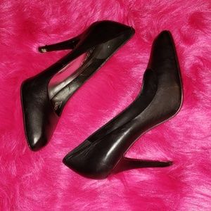 Black Parrot Toe Heels